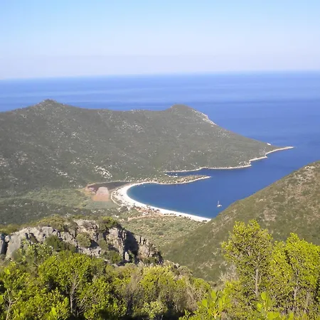 Welcoming With Garden In Leonidio * Peleta