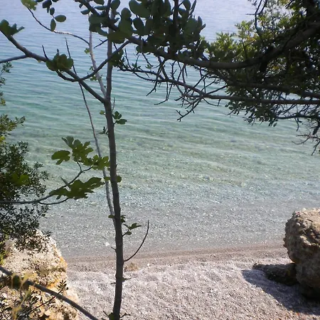 Welcoming With Garden In Leonidio