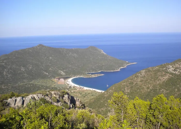 Welcoming With Garden In Leonidio * Peleta