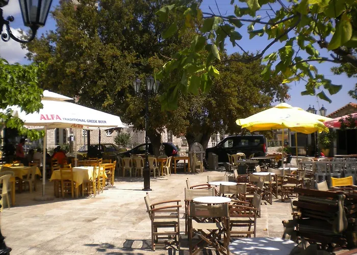 Welcoming With Garden In Leonidio Vakantiehuis *