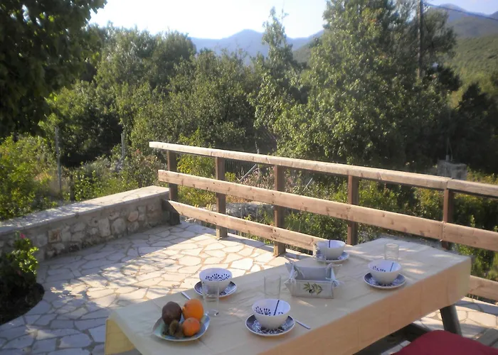 Nyaraló Welcoming With Garden In Leonidio Peleta