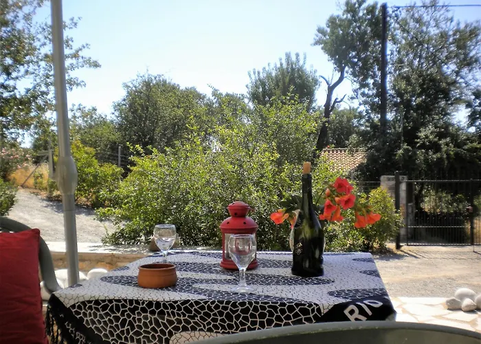 Welcoming With Garden In Leonidio