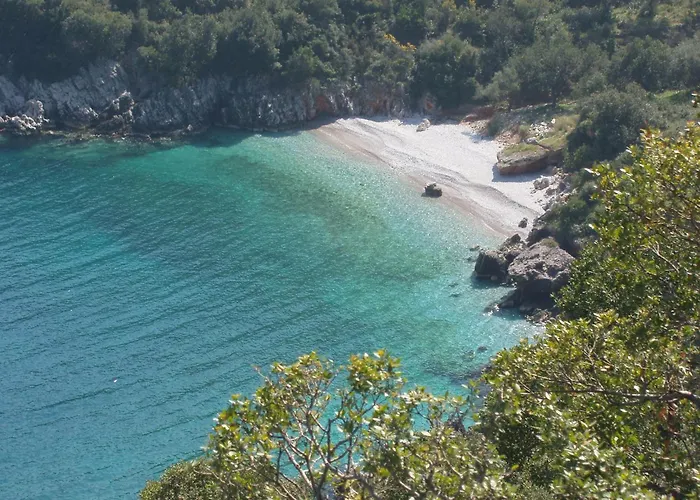 Nyaraló Welcoming With Garden In Leonidio Peleta